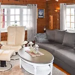 Semesterbostad 4 Star In