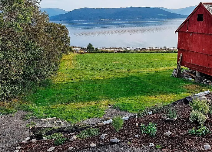 Cozy Retreat In Trend-by Traum Hébergement de vacances